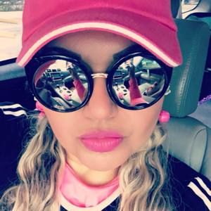 Meet your Posher, Diana